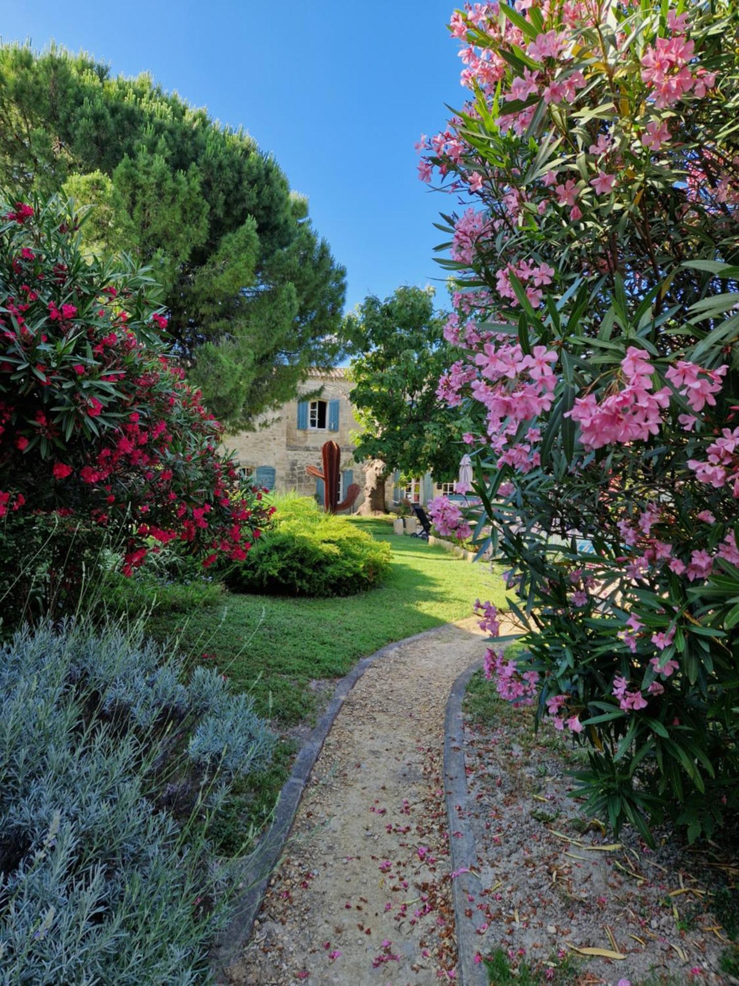 Mas Armelin Bed & Breakfast Tarascon Exterior foto