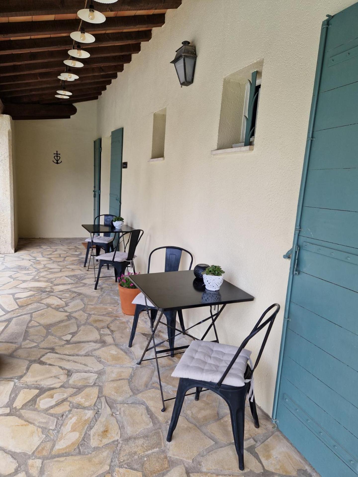 Mas Armelin Bed & Breakfast Tarascon Exterior foto