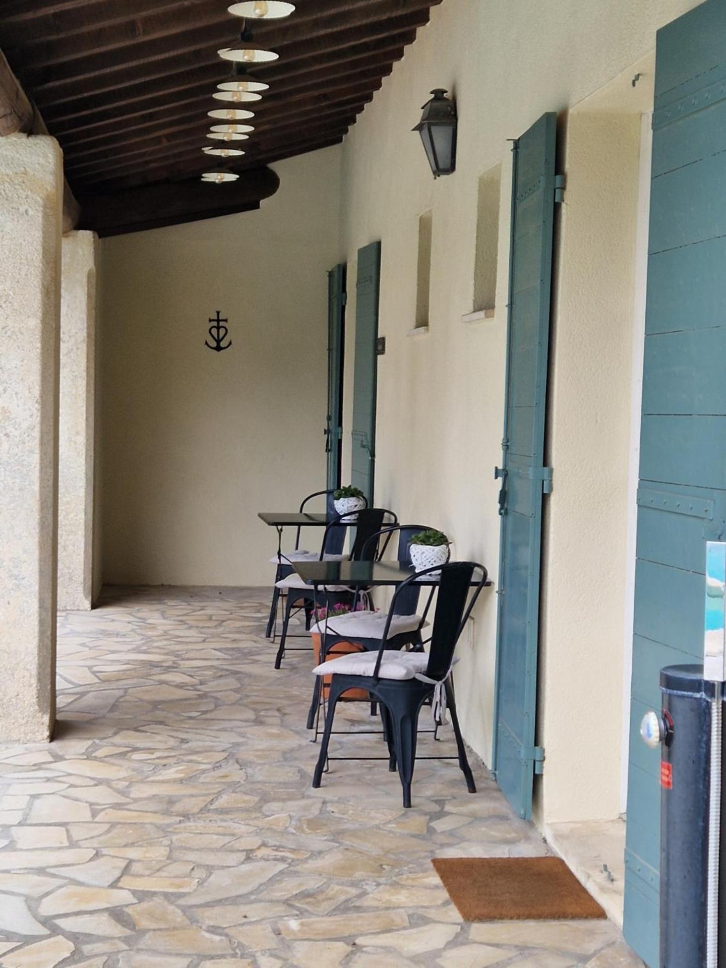 Mas Armelin Bed & Breakfast Tarascon Exterior foto