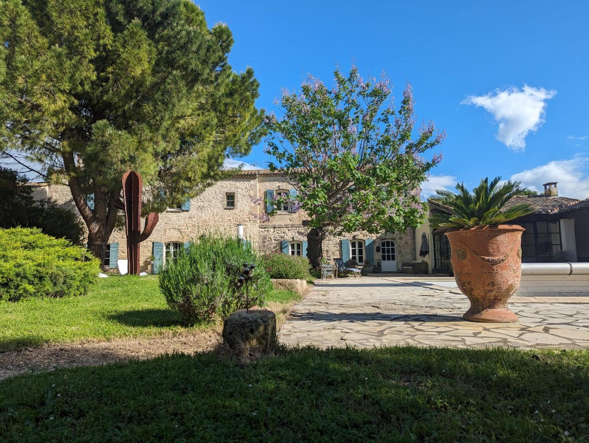 Mas Armelin Bed & Breakfast Tarascon Exterior foto